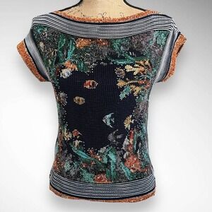 KAREN ARNOLD Vintage Lightweight Boatneck Short Sleeve Top W/ Fish Design | EUC